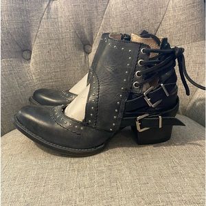 Freebird by Steven gray Desert booties size 8 NWOT